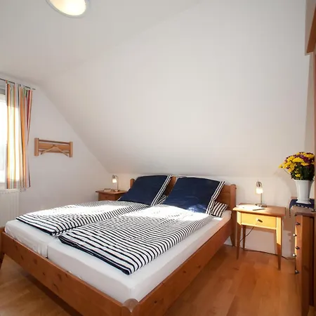 Haus Gud Hoeoeb Whg 06 *